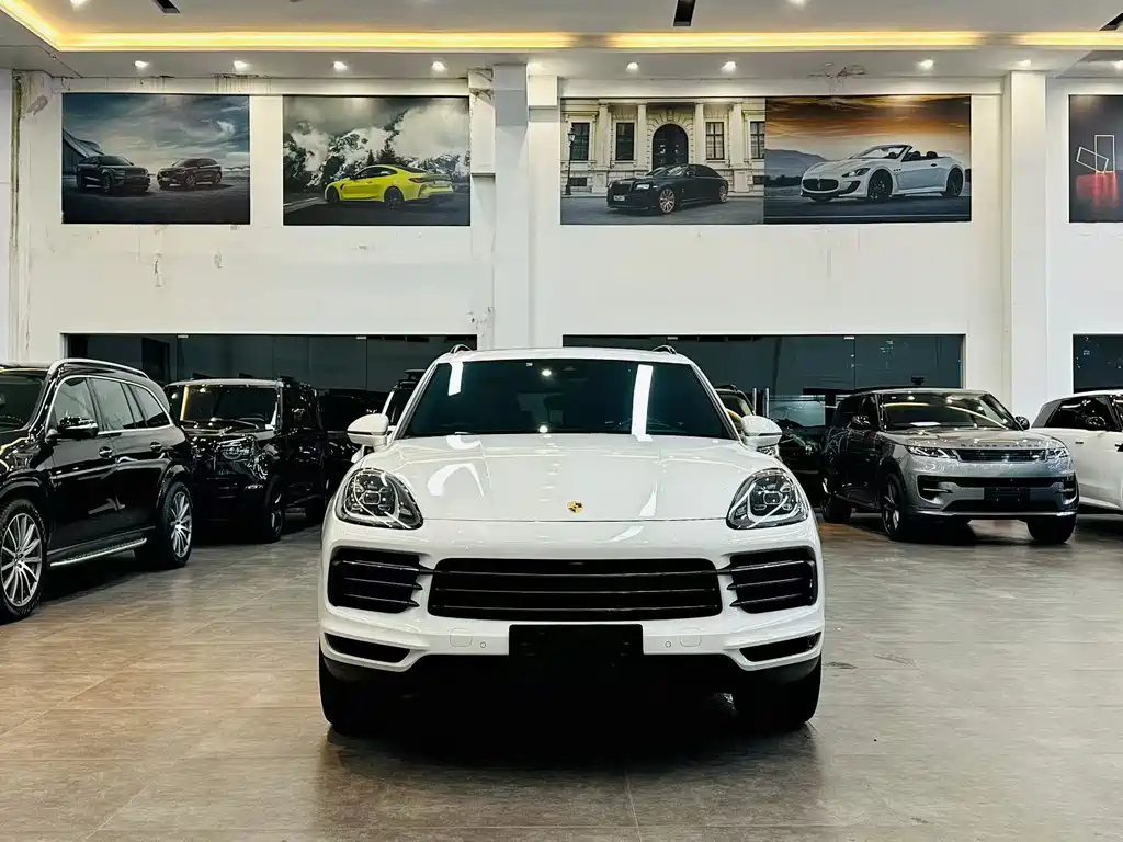 Porsche Cayenne 2022