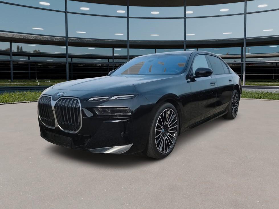 BMW 740 2024