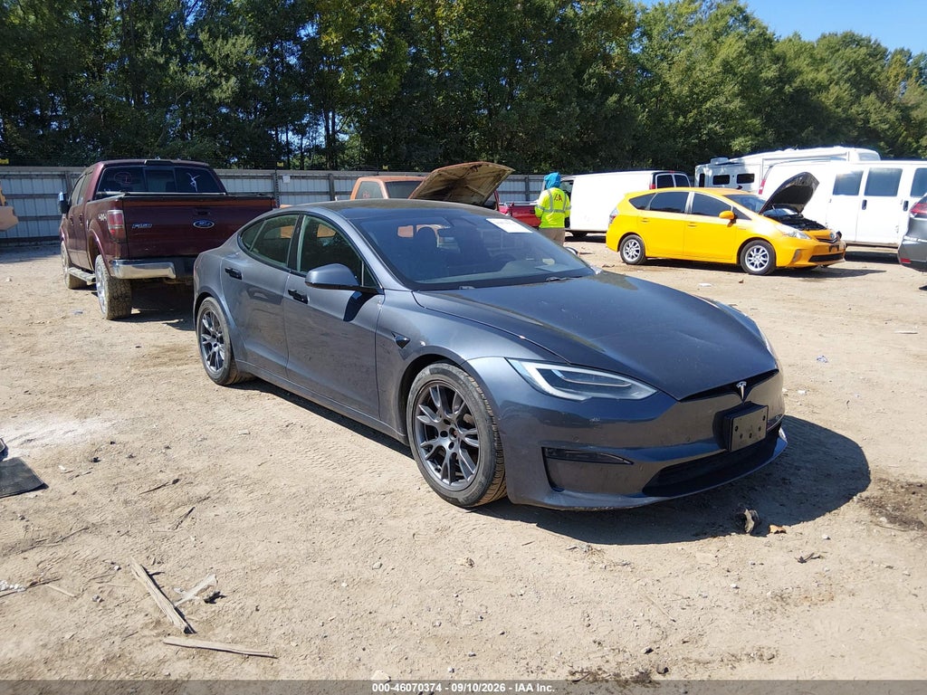 Tesla Model S 2021