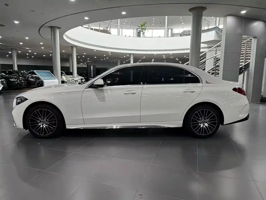 Mercedes-Benz C-Класс 2022