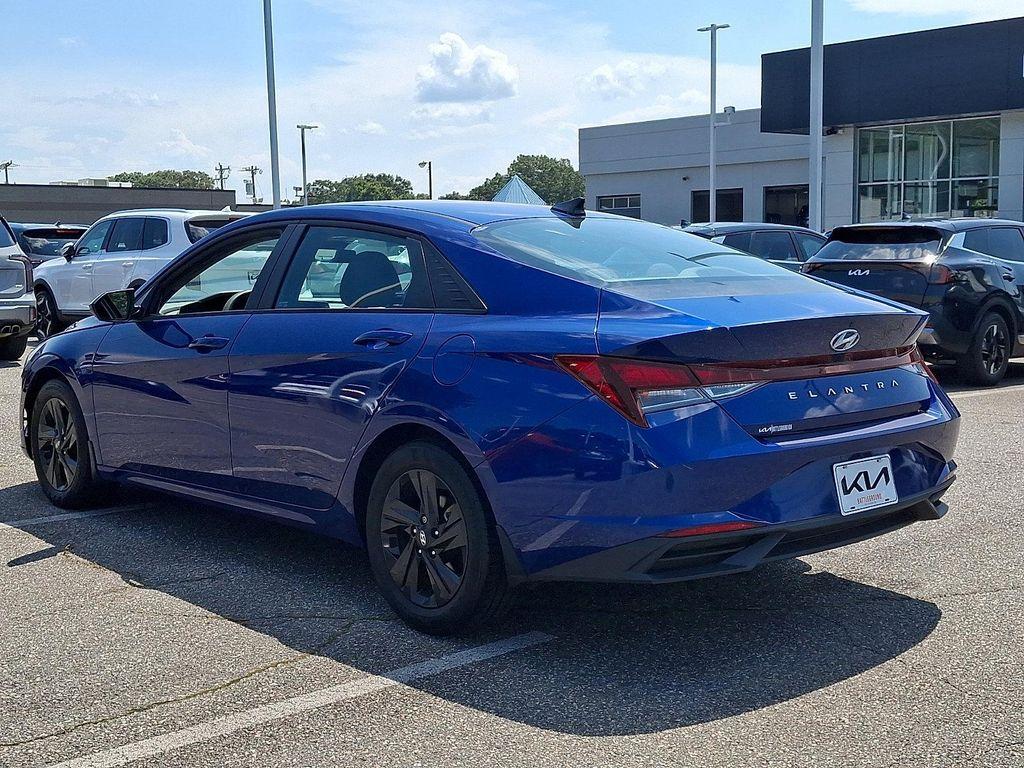 Hyundai Elantra 2022