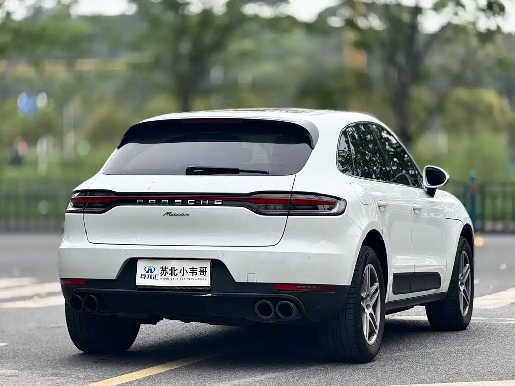 Porsche Macan 2021