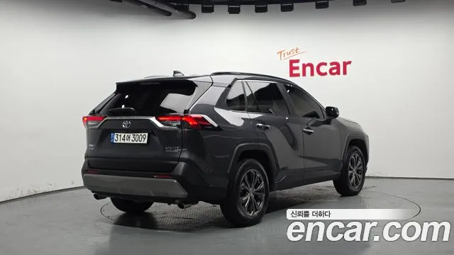 Toyota RAV4 2024