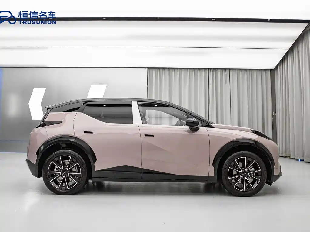 Zeekr X 2024