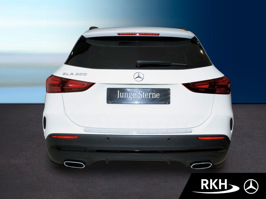 Mercedes-Benz GLA 200 2025