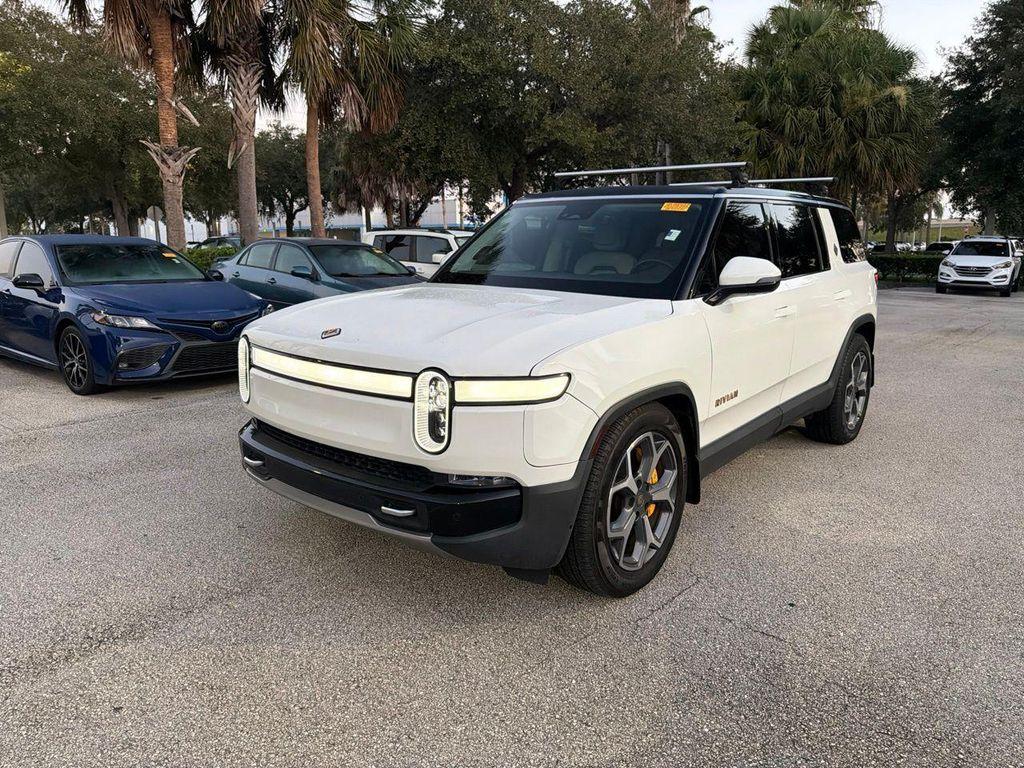 Rivian R1S 2023