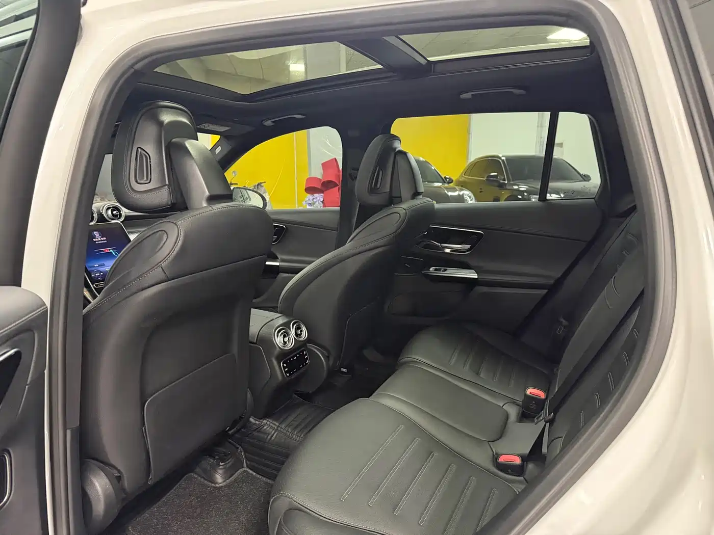 Mercedes-Benz GLC 2023