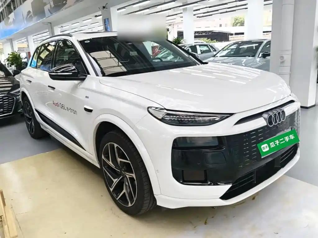 Audi e-tron 2025