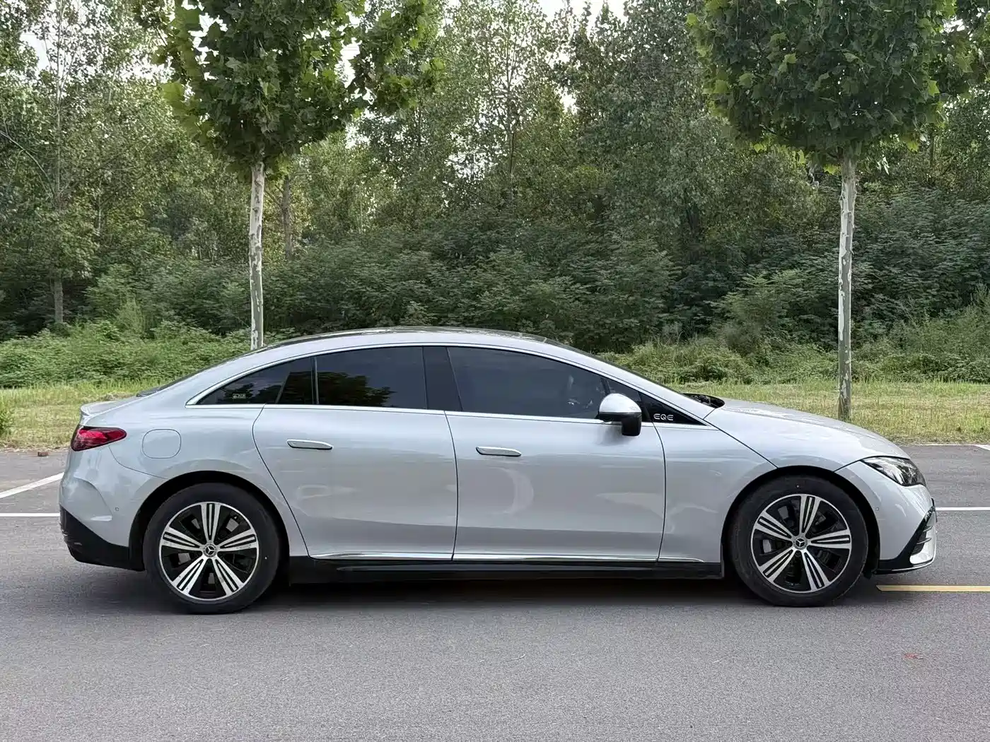 Mercedes-Benz EQE 2023