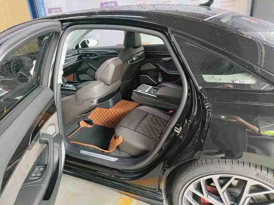Audi S8 2021