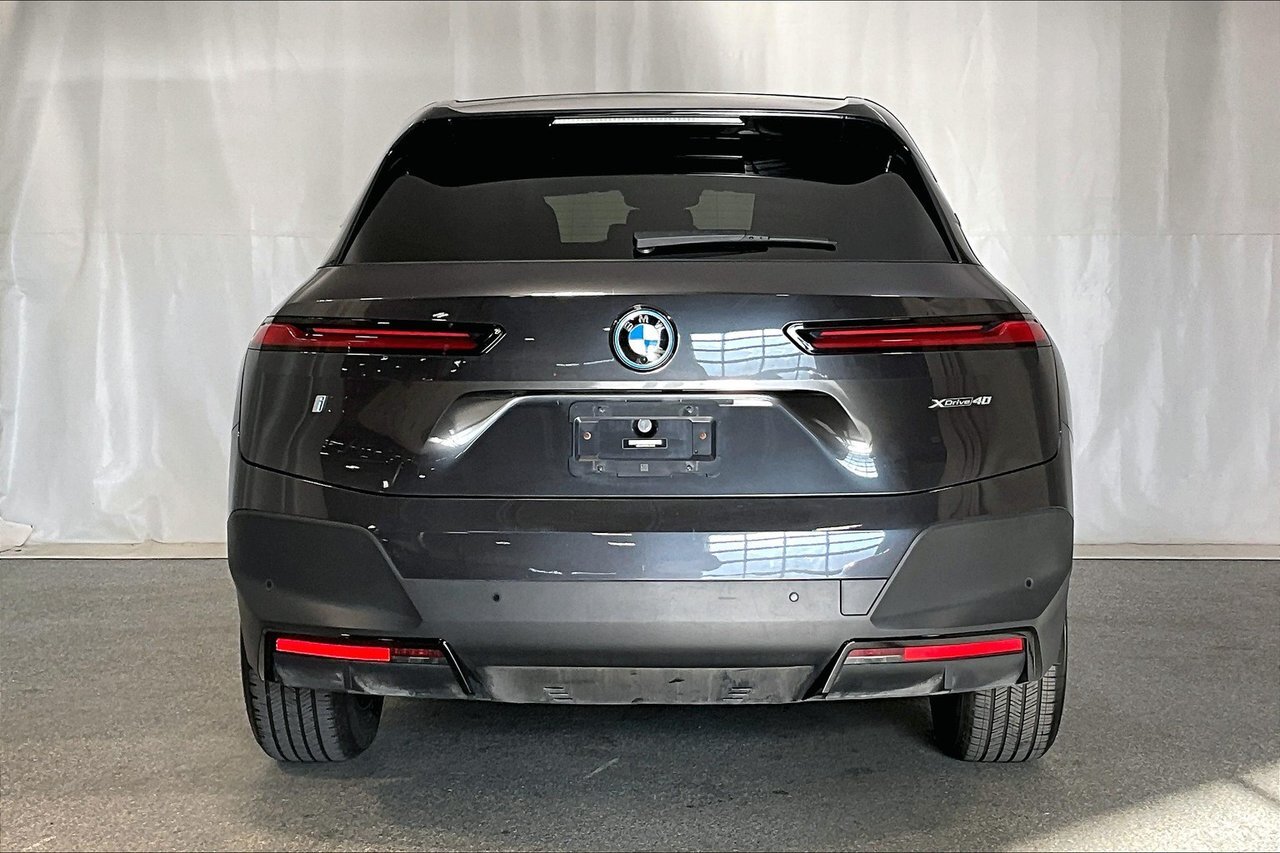 BMW iX 2023