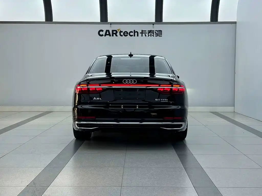 Audi A8 2022