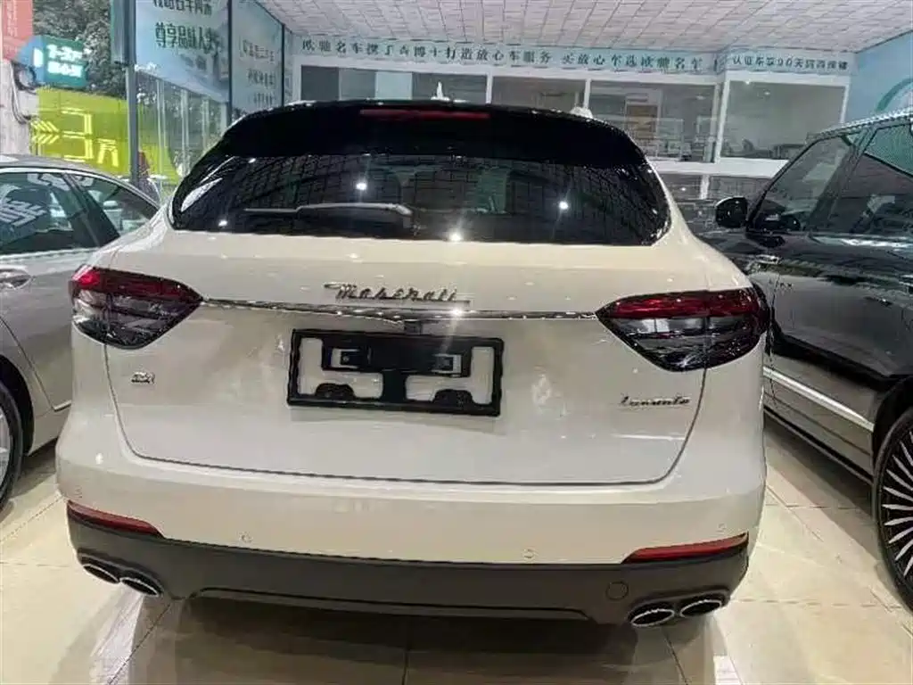 Maserati Levante 2022