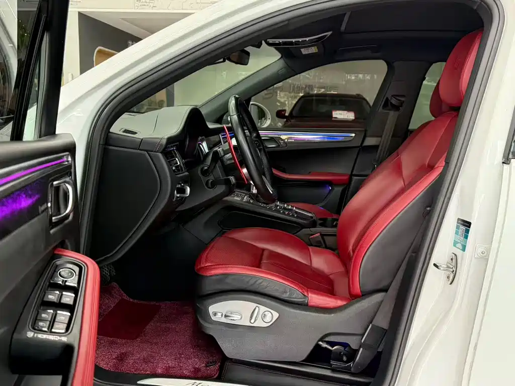 Porsche Macan 2020