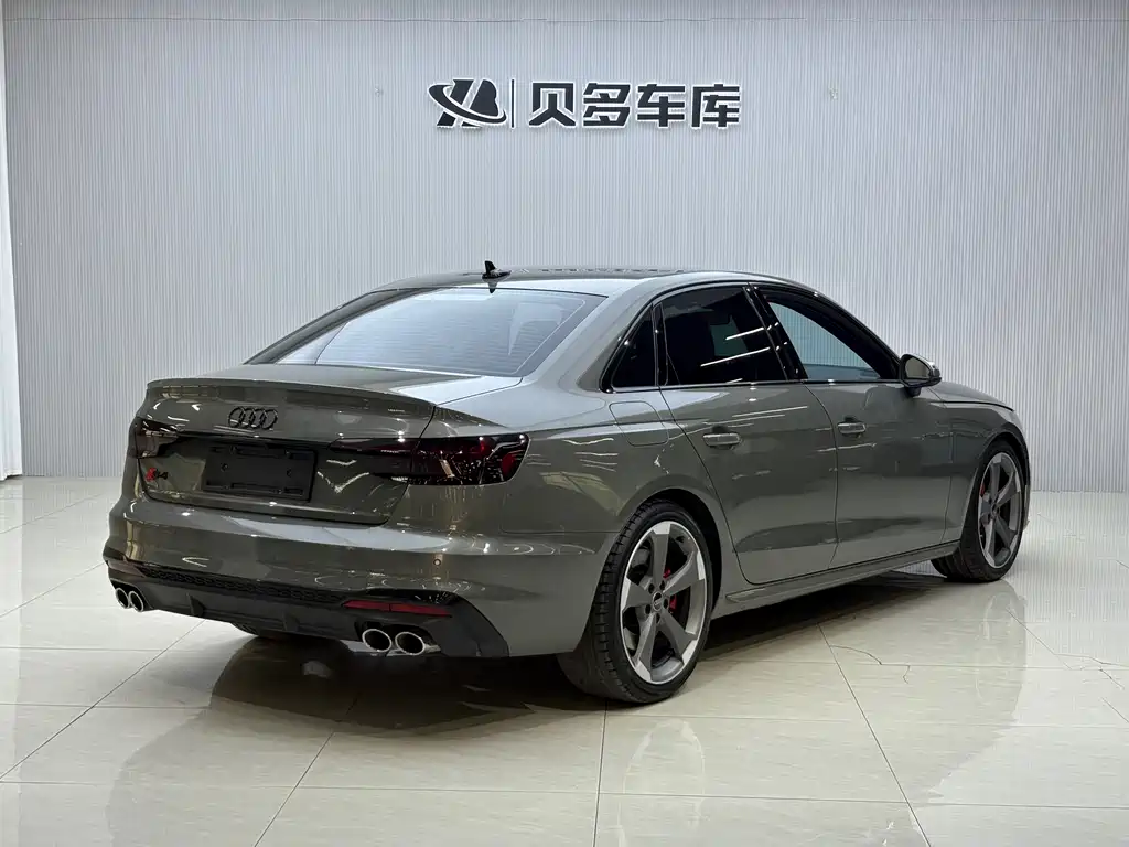 Audi S4 2023