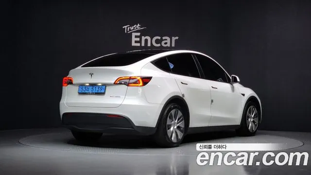 Tesla Model Y 2021