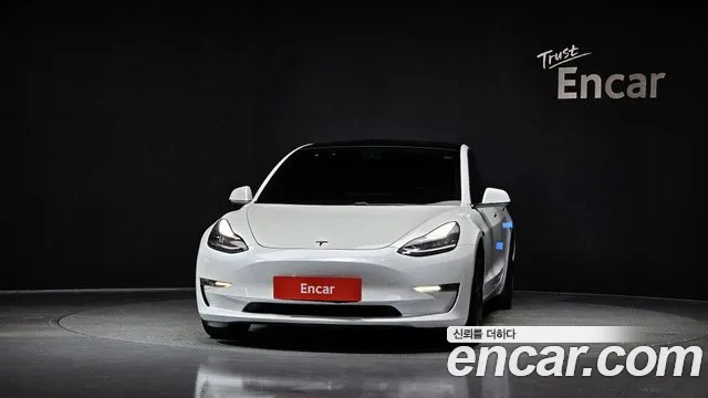 Tesla Model 3 2020