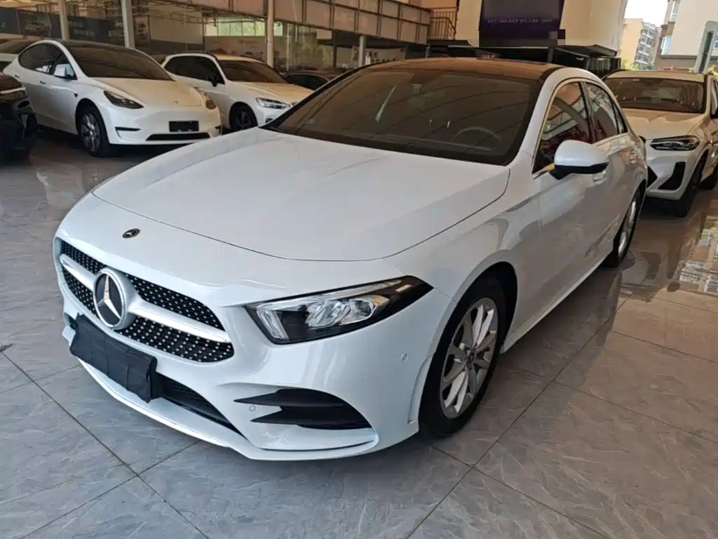 Mercedes-Benz A-Класс 2021