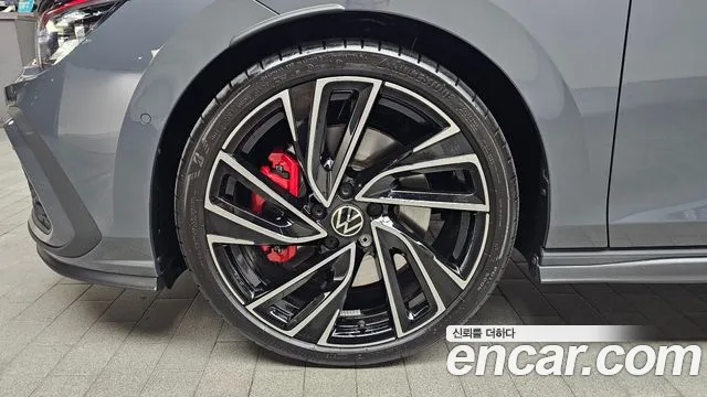 Volkswagen Golf 2024