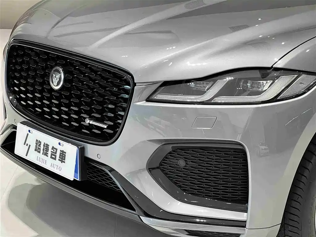 Jaguar F-Pace 2024
