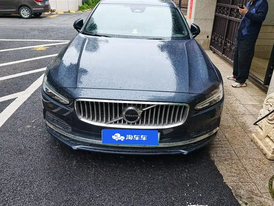 Volvo S90 2022