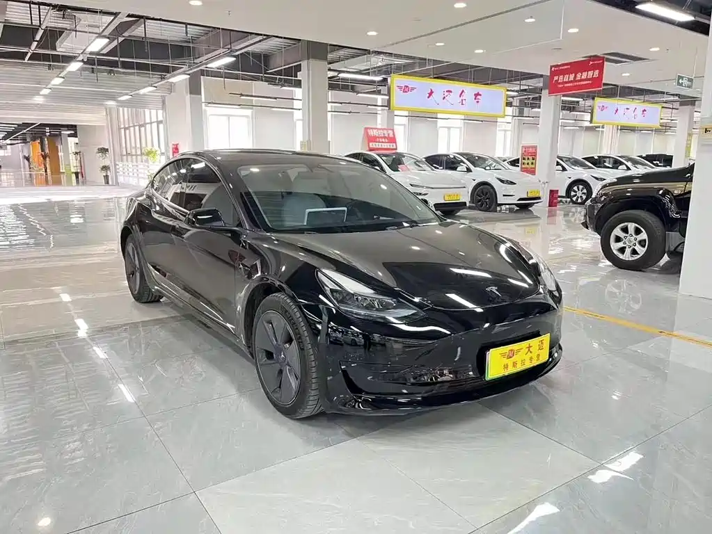 Tesla Model 3 2023