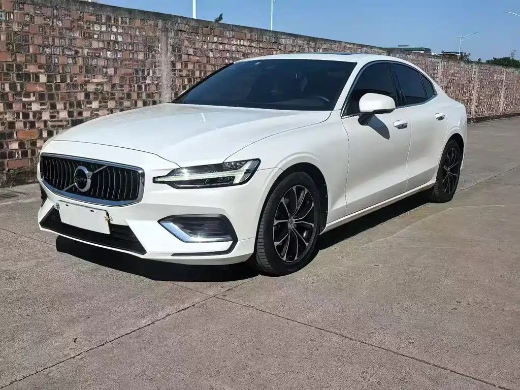 Volvo S60 2021