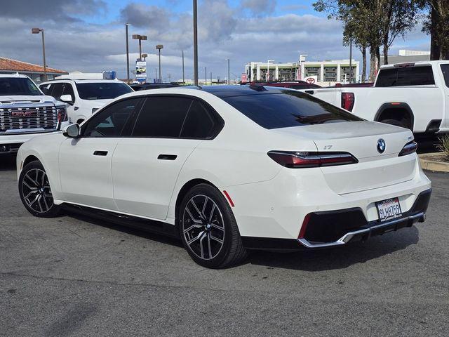 BMW i7 2024