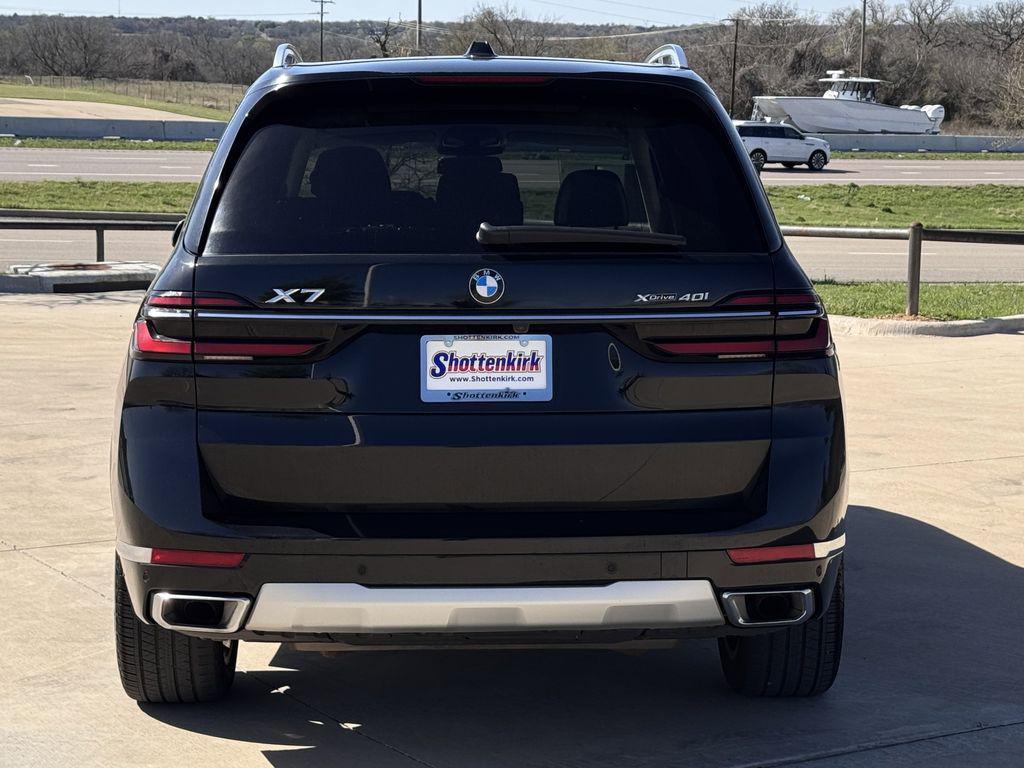BMW X7 2023