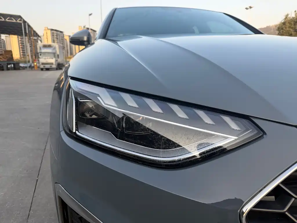 Audi A4 2022
