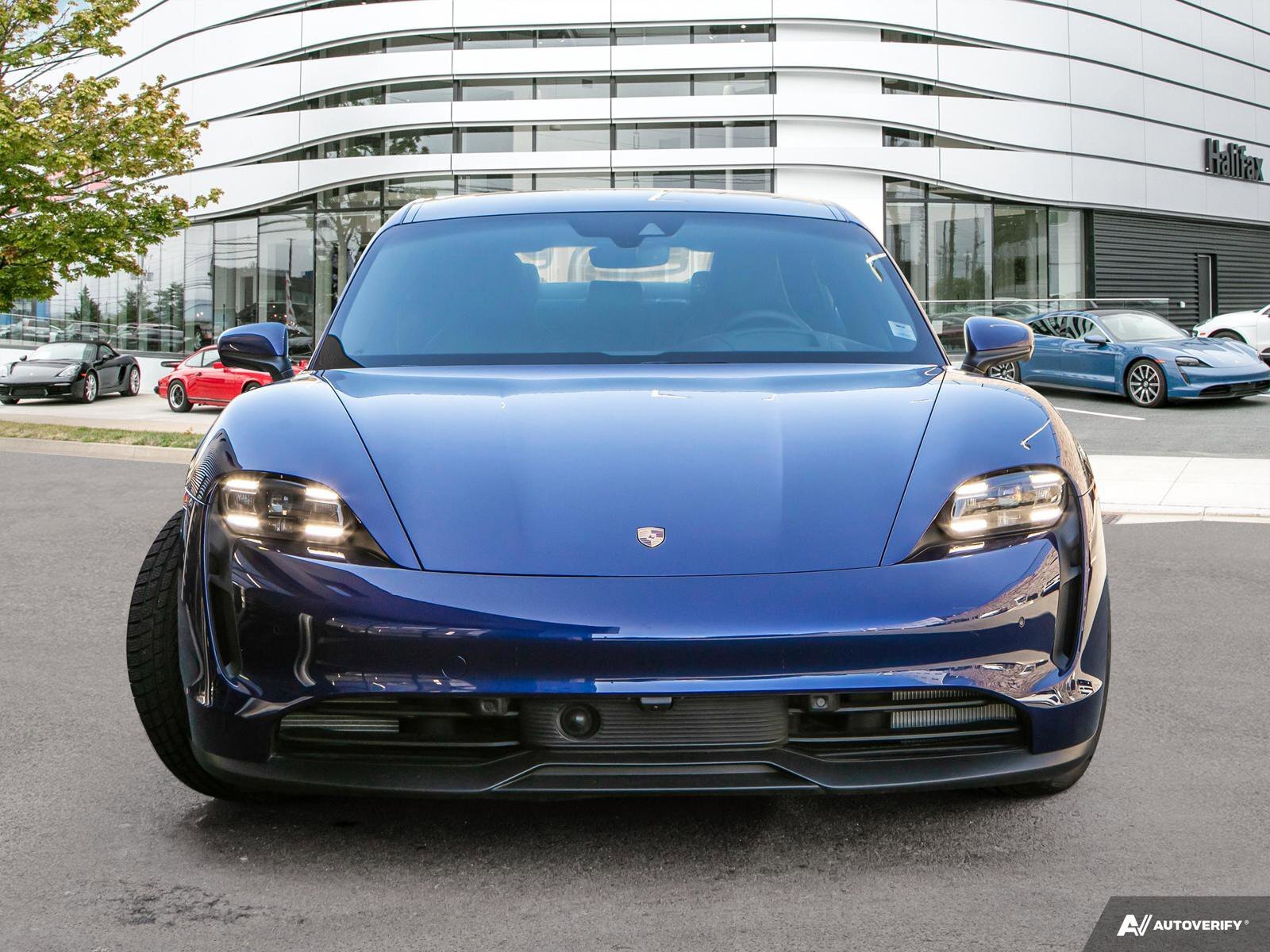 Porsche Taycan 2023