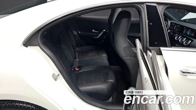 Mercedes-Benz CLA 2023
