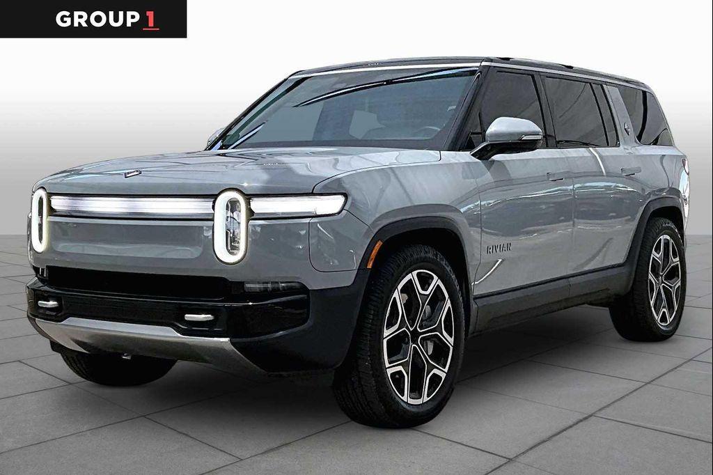 Rivian R1S 2025