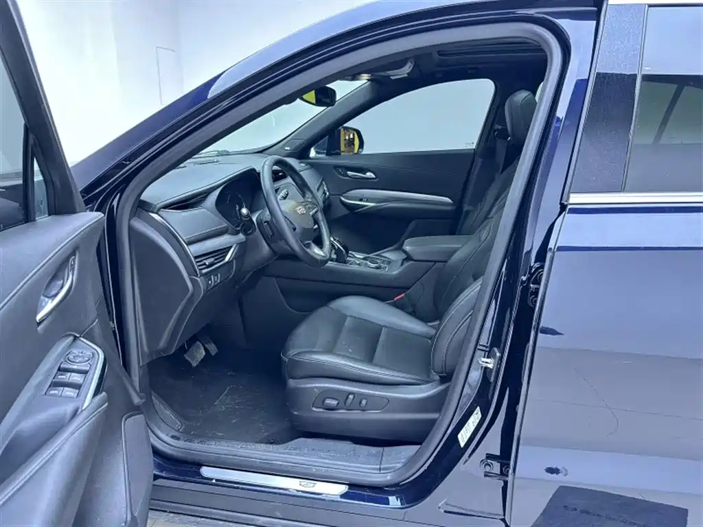 Cadillac XT4 2021