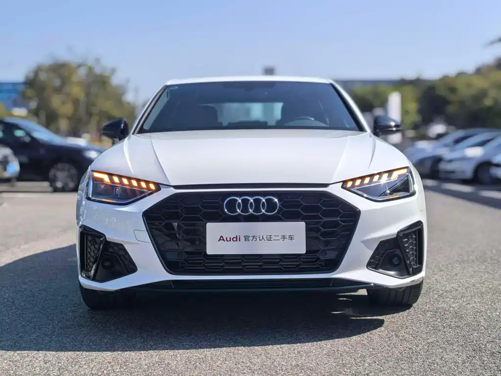 Audi A4 2023