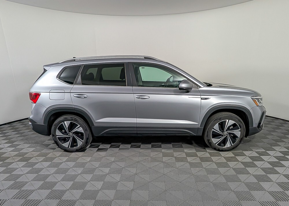 Volkswagen Taos 2024