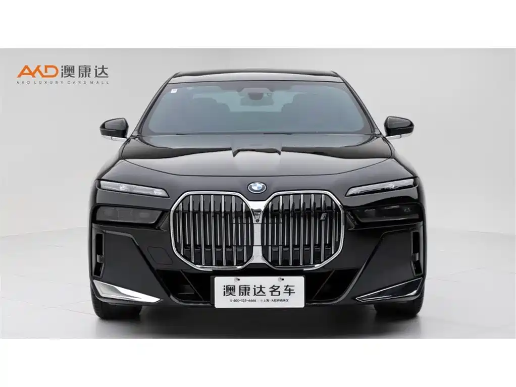BMW i7 2024