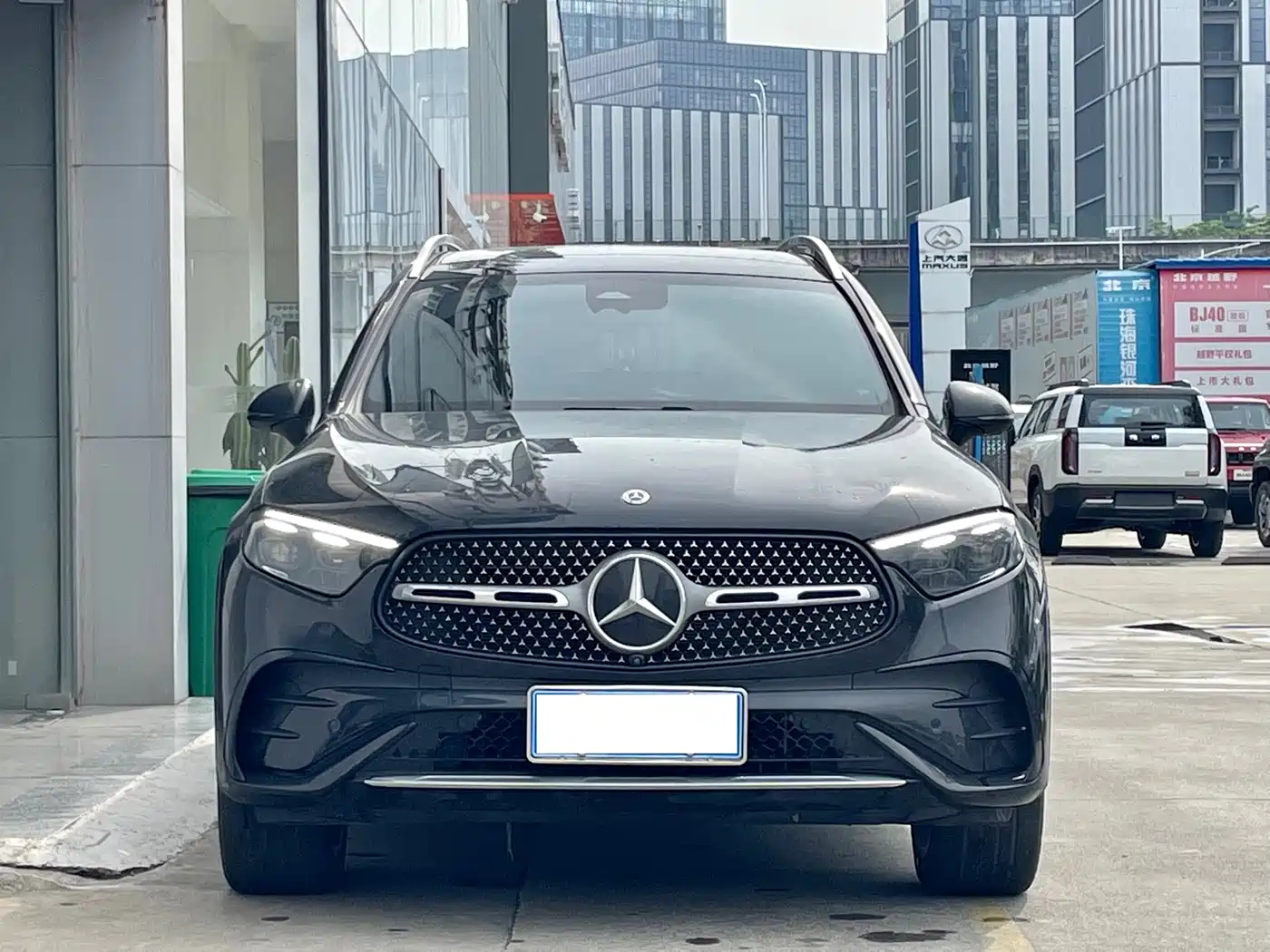 Mercedes-Benz GLC 2025