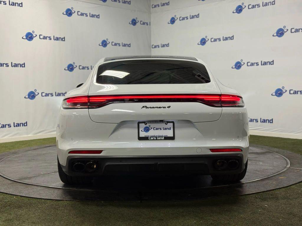 Porsche Panamera 2021