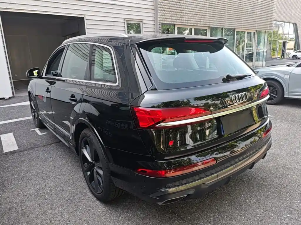 Audi Q7 2025