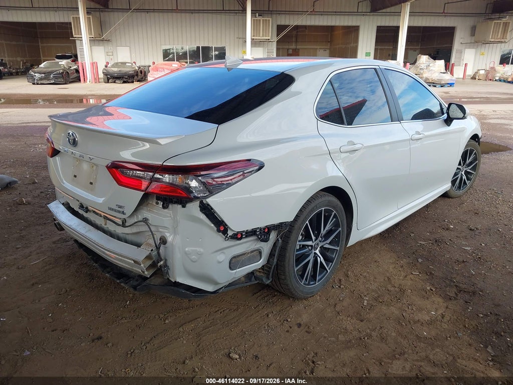Toyota Camry 2024