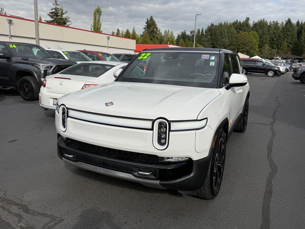 Rivian R1S 2022