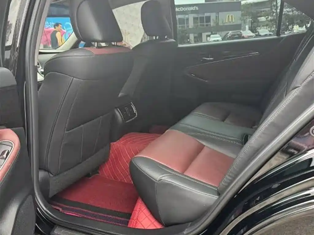 Toyota Crown 2020