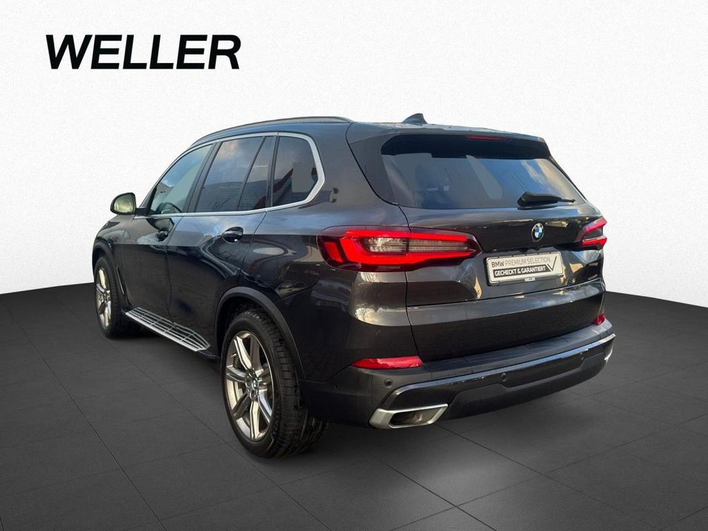BMW X5 2022