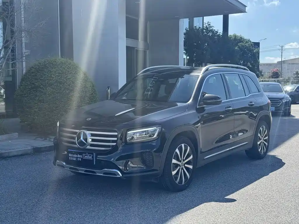 Mercedes-Benz GLB 2025