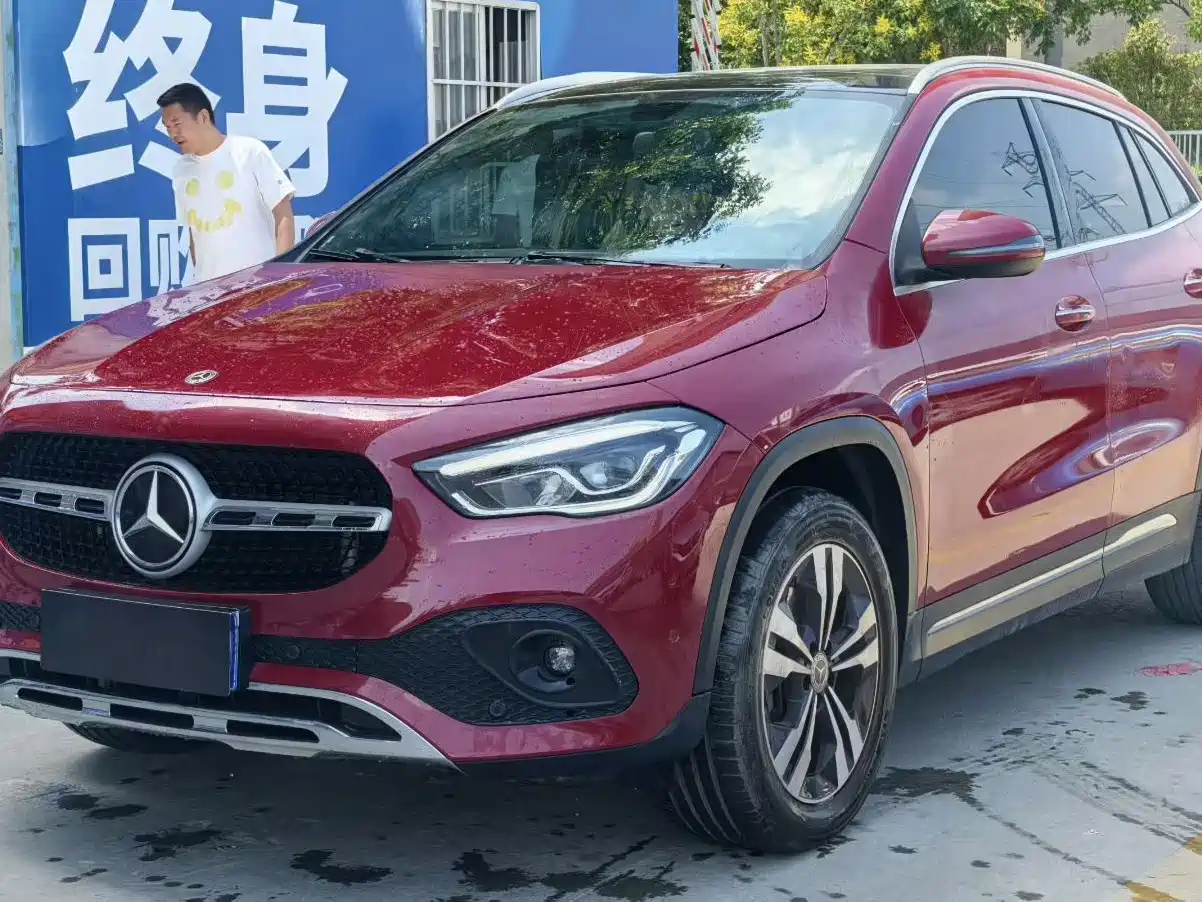 Mercedes-Benz GLA 2021