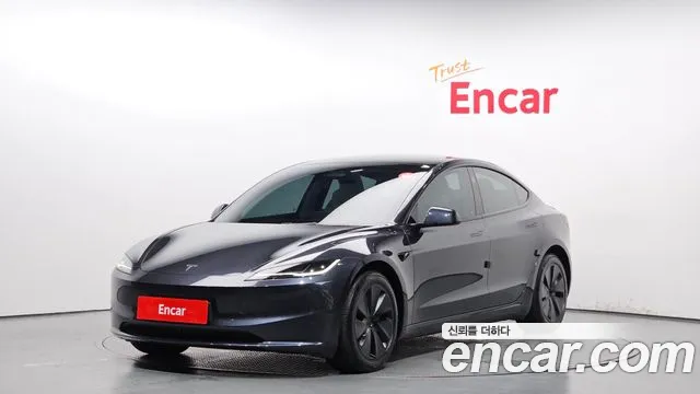 Tesla Model 3 2024