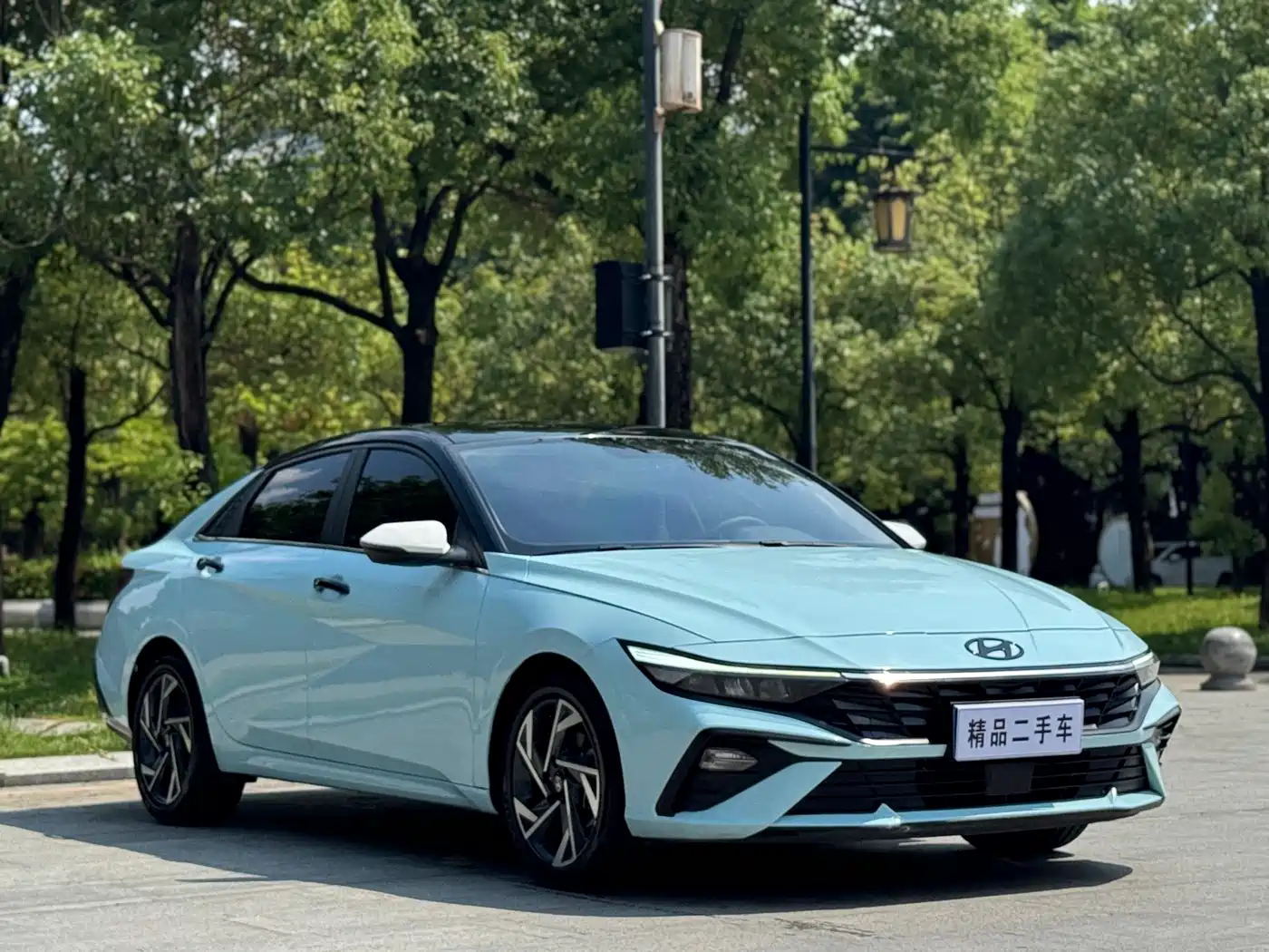 Hyundai Elantra 2024