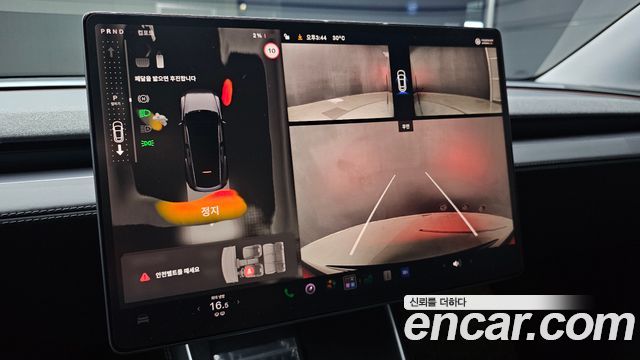 Tesla Model Y 2025