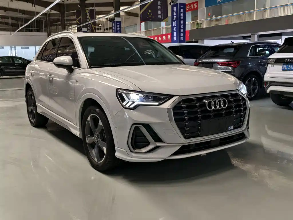 Audi Q3 2022